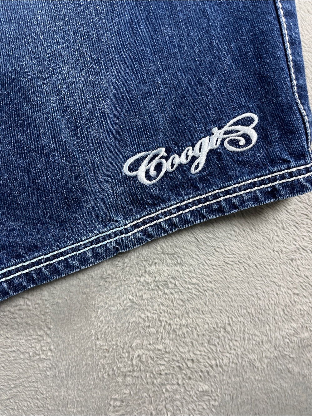 COOGI Blue Denim Men's Jean Shorts with Embroidered Logo Size 36 - Picture 4 of 10